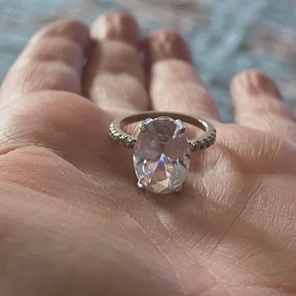 The Oval Glorious Day Engagement ring in 925 silver sz 6 - Thumbnail 12