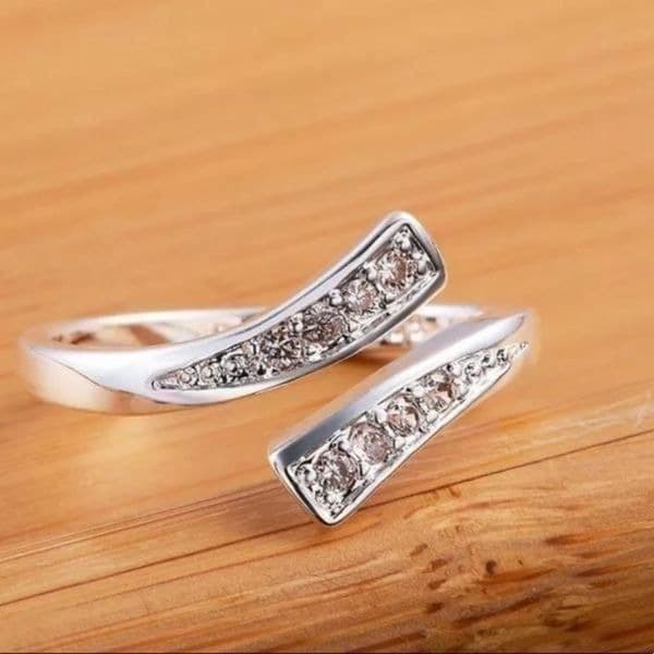 The Tibetan Bypass Ring adjustable w cubic zirconia - Image 1