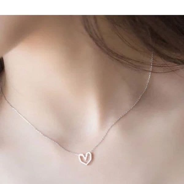 The Dainty Geo Heart pendant necklace in 925 silver - Thumbnail 6