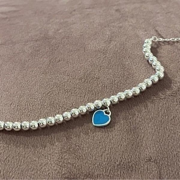 The Audrey Enamel Blue Heart round silver beaded bracelet - Thumbnail 2