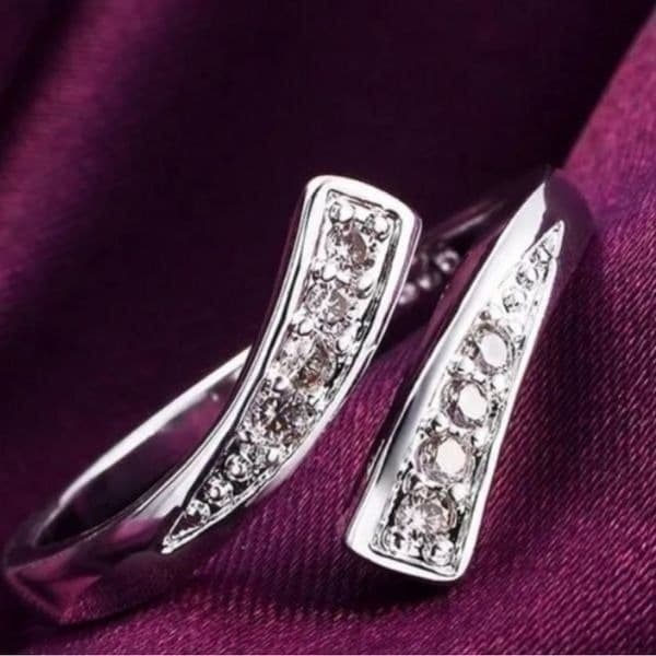The Tibetan Bypass Ring adjustable w cubic zirconia - Thumbnail 3
