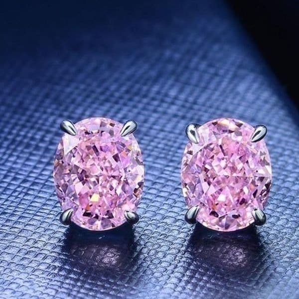 The Timeless Classic stud earrings in 925 and cubic zirconia - Thumbnail 2