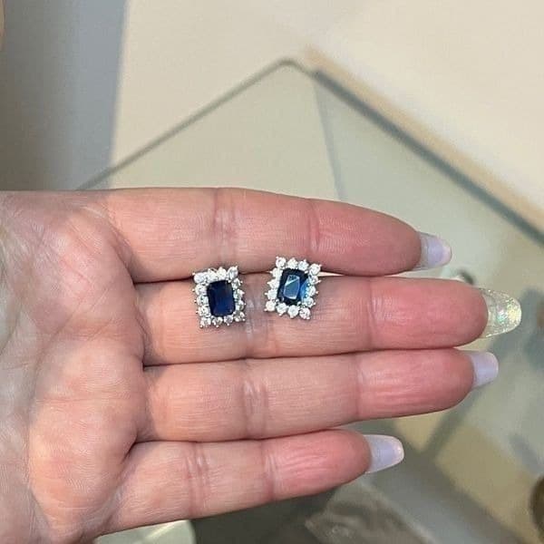 The Royal Blue Elegant stud earrings in 925 silver and cubic zirconia - Thumbnail 5
