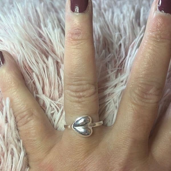 The Overflowing With Love Heart Ring, adjustable in 925 silver - Thumbnail 2