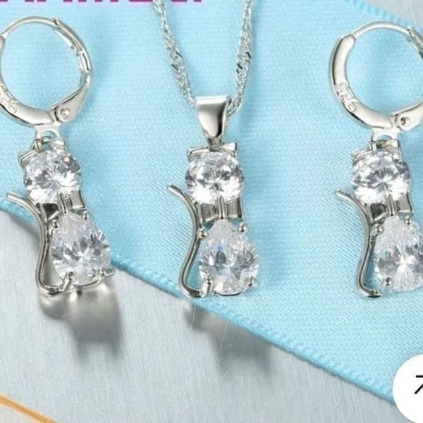 The Couture Cat Pendant Necklace and earrings set in sterling silver - Thumbnail 3