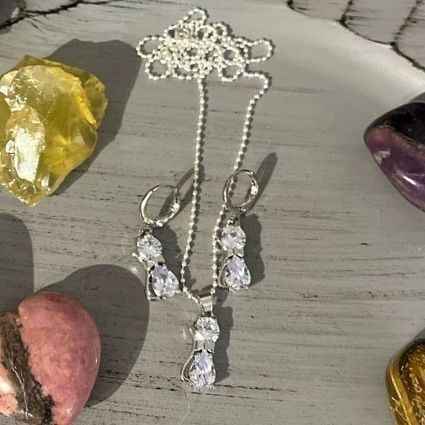 The Couture Cat Pendant Necklace and earrings set in sterling silver - Thumbnail 12
