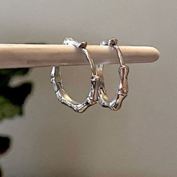 The Bamboo Bae 925 silver dainty huggie, hoop earrings - Thumbnail 7