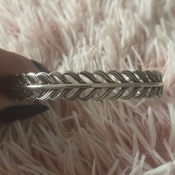 The Flirty Feather adjustable sterling silver ring. - Thumbnail 8