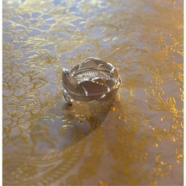 The Flirty Feather adjustable sterling silver ring. - Thumbnail 4