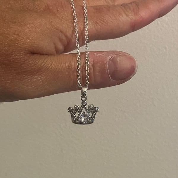 The Triple Crown pendant charm necklace in 925 and cubic zirconia - Thumbnail 3