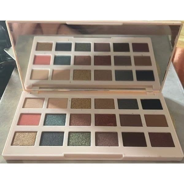 CIATE LONDON New England Vegan Autumn Eyeshadow Palette - Thumbnail 4