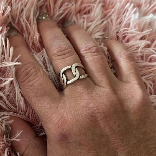 The Wide Link Chain Ring in 925. Adjustable - Thumbnail 4