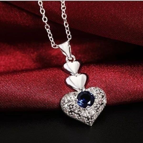 The Something Blue Heart pendant necklace in sapphire and 925 - Thumbnail 3