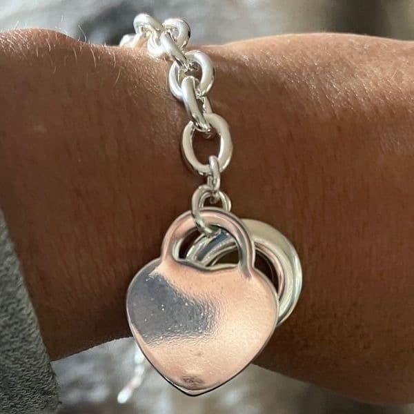 The Chunky Heart Charm Toggle Tibetan silver link bracelet w toggle clasp - Thumbnail 10