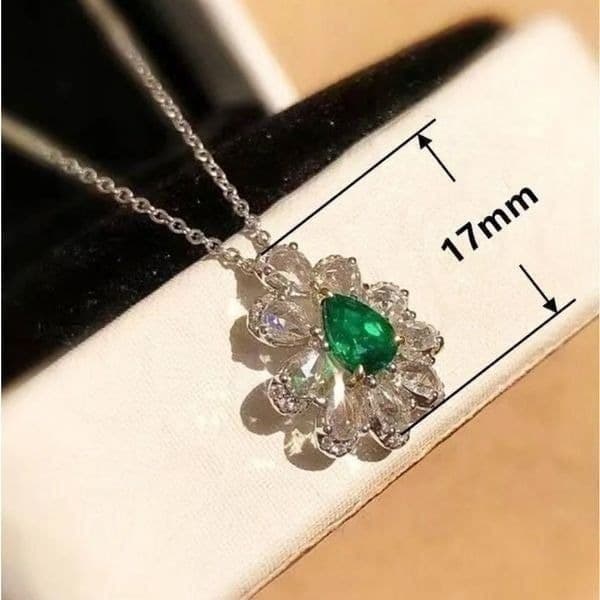 The Emerald Passion pendant in 925 and cubic zirconia - Thumbnail 3