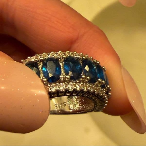The Sapphire Dazzler statement ring 925 and lab created stones. Sz 6 - Thumbnail 4
