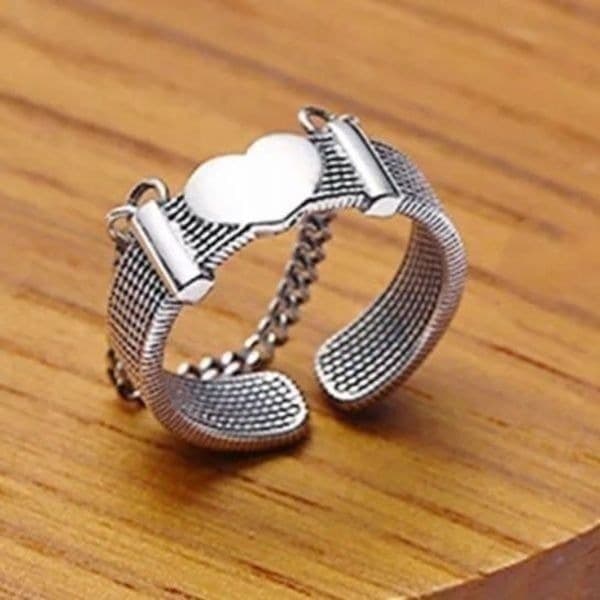 The Unchain My Heart Ring in antiqued Tibetan Silver 925 - Thumbnail 6