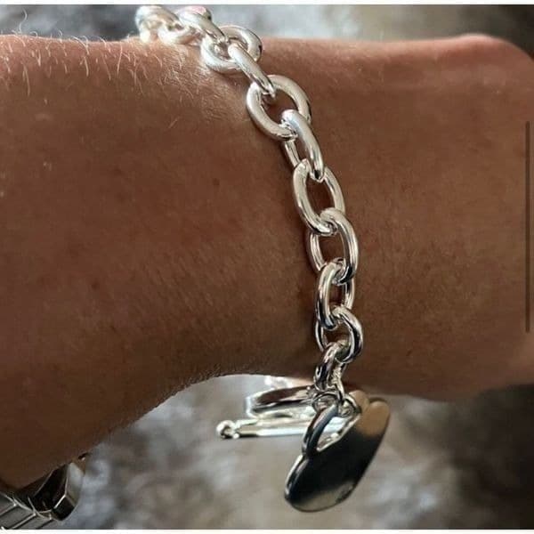The Chunky Heart Charm Toggle Tibetan silver link bracelet - Thumbnail 3