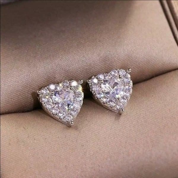 The Iced Hearts white sapphire silver Stud heart earrings - Thumbnail 6