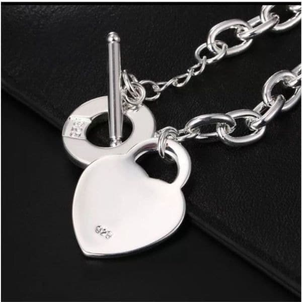 The Chunky Heart Charm Toggle Tibetan silver link bracelet - Thumbnail 4