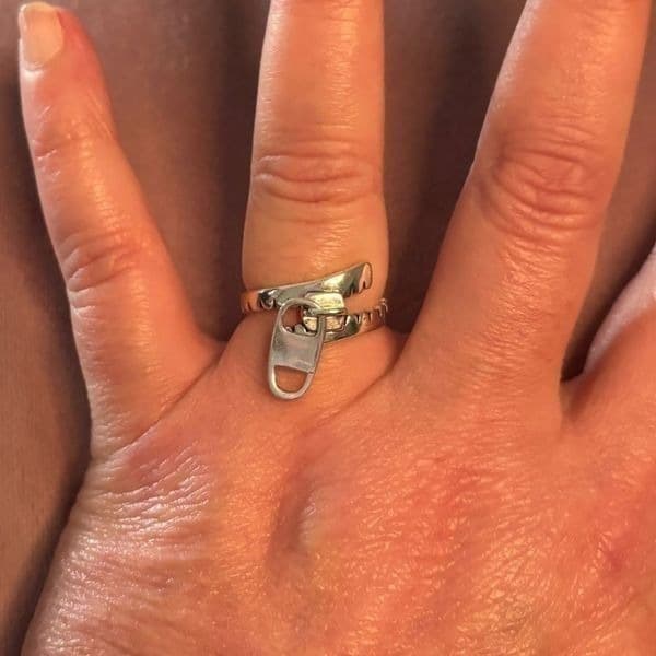 The Zip Me Up Adjustable Ring in 925 silver - Thumbnail 9