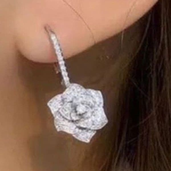 The Dramatic Drop Flower dangle earrings in 925 and cubic zirconia - Thumbnail 8
