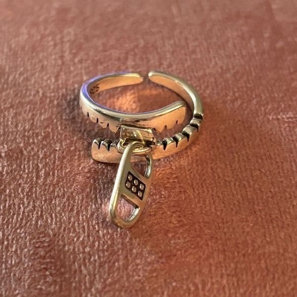 The Zip Me Up Adjustable Ring in 925 silver - Thumbnail 7
