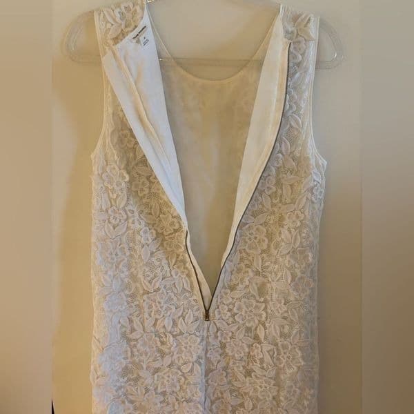 Club Monaco Mayara dress white lace 3d floral dress size 10 - Thumbnail 7