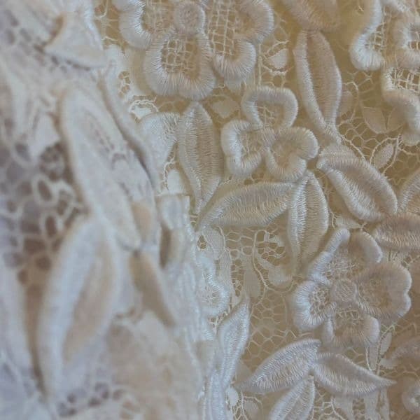 Club Monaco Mayara dress white lace 3d floral dress size 10 - Thumbnail 10