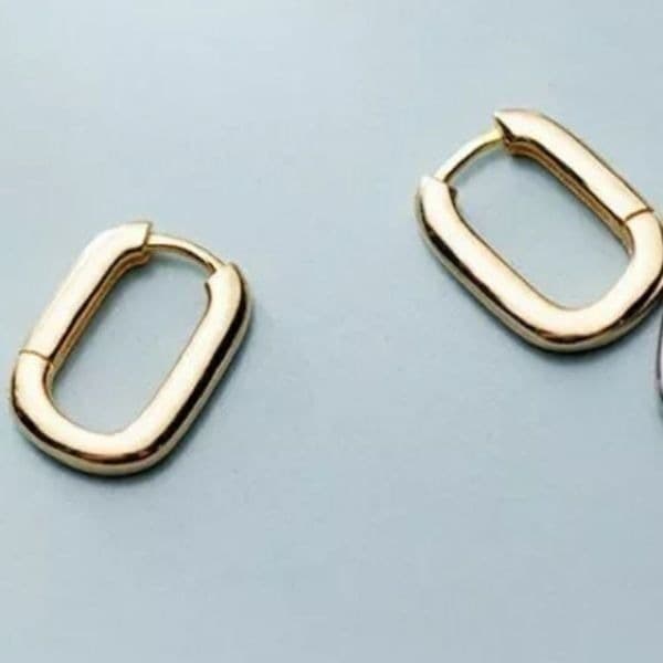 The Gold Geo Hoop. Dainty huggie earrings 18k 925 stamped - Thumbnail 5