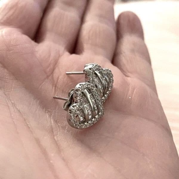 The Hearts Desire Gorgeous Stud Earrings 925 White Sapphire - Thumbnail 10