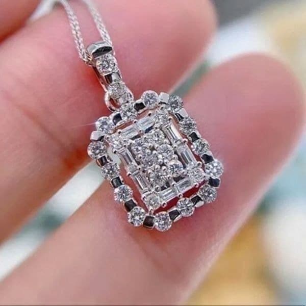The Empire 2.0 Necklace in 925 and white sapphire - Thumbnail 3