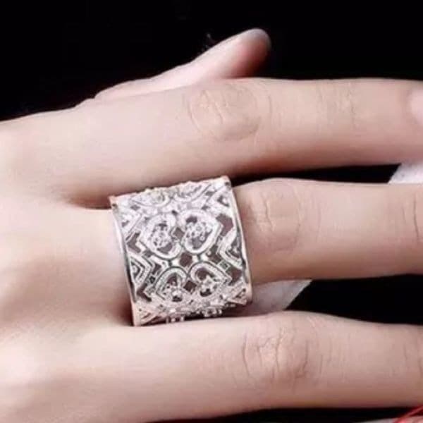 The Paris crystal accented heart cuff open ring - Thumbnail 5