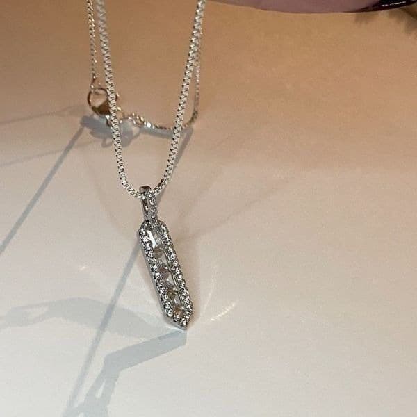 The Empire Estate inspired 925 White Sapphire Pendant necklace - Thumbnail 5