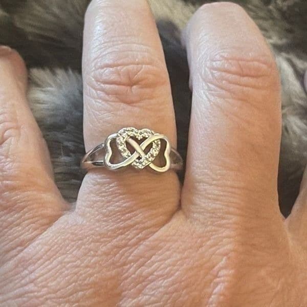 The Infinite Heart luxury ring in 925 silver sz 6 - Thumbnail 3