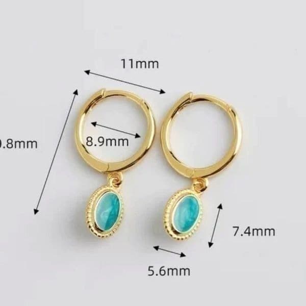 The Dainty Green Earring in 18k gold plating over 925 - Thumbnail 3