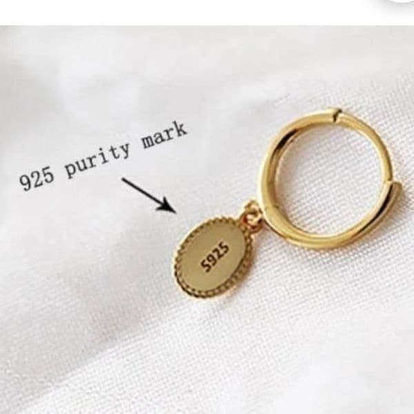 The Dainty Green Earring in 18k gold plating over 925 - Thumbnail 4