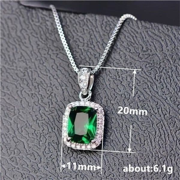 The Amethyst Classic Stunner pendant necklace in 925 and cubic zirconia - Thumbnail 3