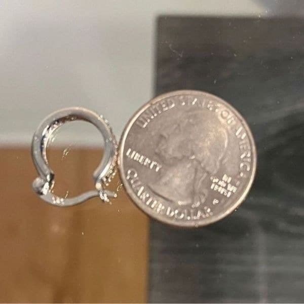The Classic Dainty Hoop in 925 silver - Thumbnail 5