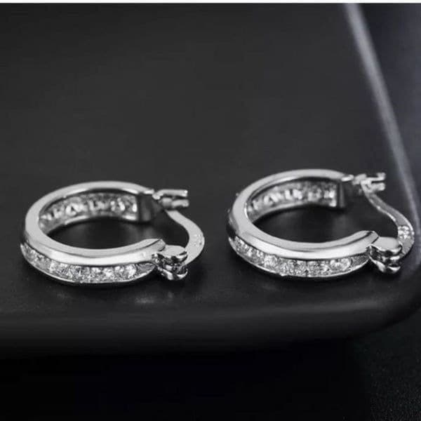 The Classic Dainty Hoop in 925 silver - Thumbnail 8