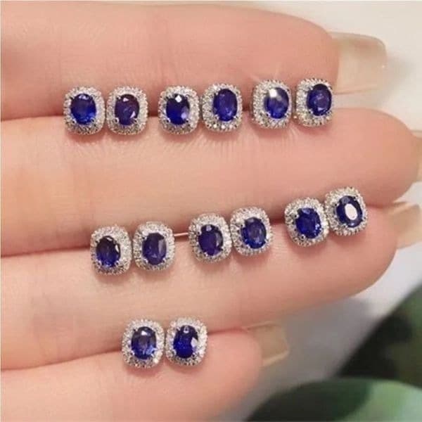 The Inheritance Sapphire Earrings in 925 and Cubic Zirconia - Thumbnail 3