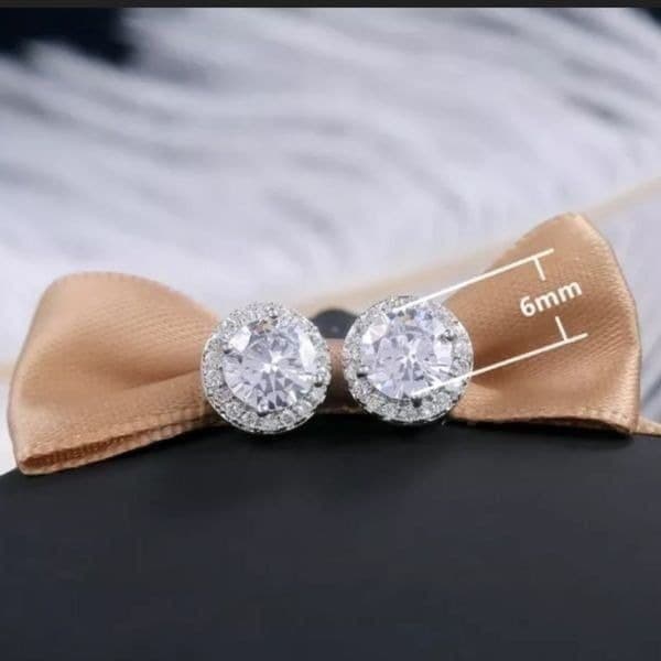 The Bling Me Oversized stud earrings in 925 cubic zirconia - Thumbnail 4