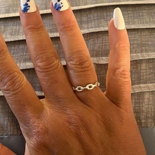 The Dainty Chain link Ring - Thumbnail 3