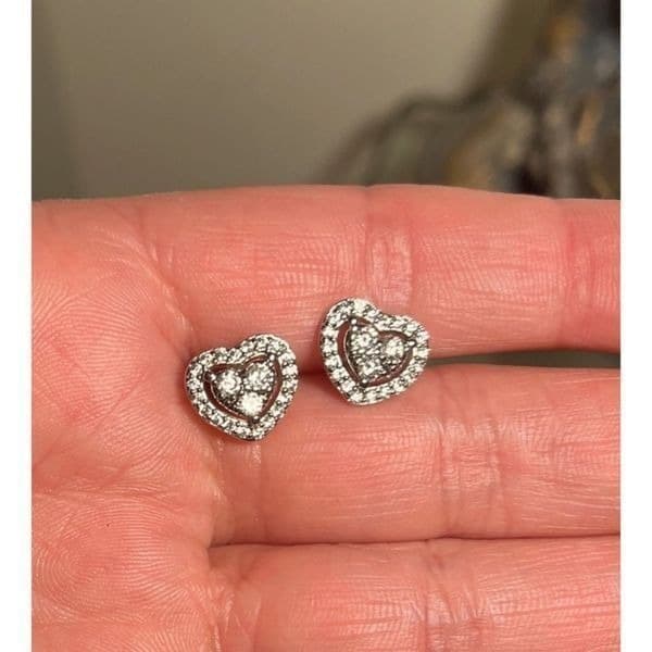 The Dainty Hearts stud 925 and white sapphire earrings - Thumbnail 2