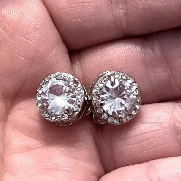 The Bling Me Oversized stud earrings in 925 cubic zirconia - Thumbnail 8