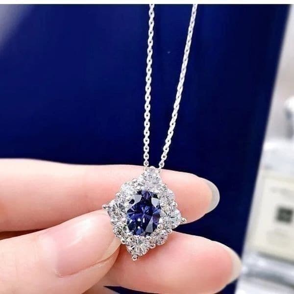 The Blue Palace Pendant Necklace in 925 and Cubic Zirconia - Thumbnail 4