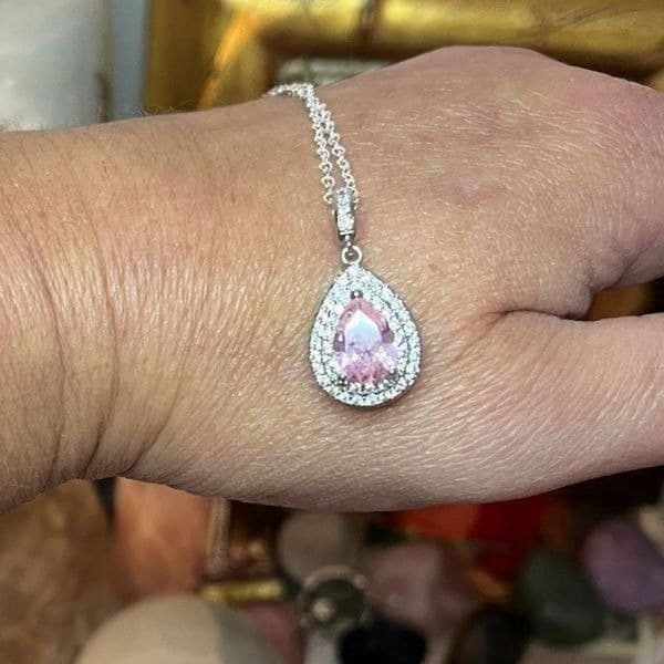 The Pretty in Pink Teardrop Pendant necklace in 925 silver and cubic zirconia - Thumbnail 8
