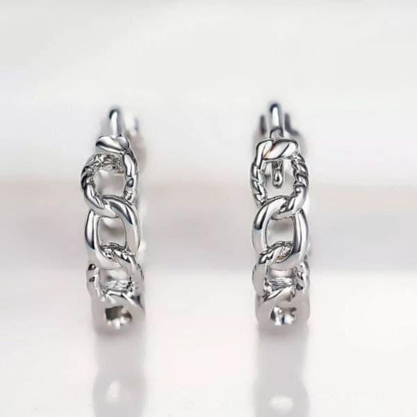 The Mini Chain Hoop dainty 925 silver huggie, hoop earrings. - Thumbnail 5