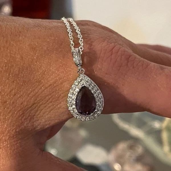 The Empress’ Purple Tear Drop pendant in 925 silver - Thumbnail 4