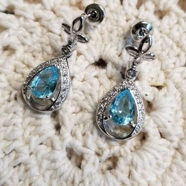 The Blue Tear Drop Earrings in 925 silver and cubic zirconia - Thumbnail 6
